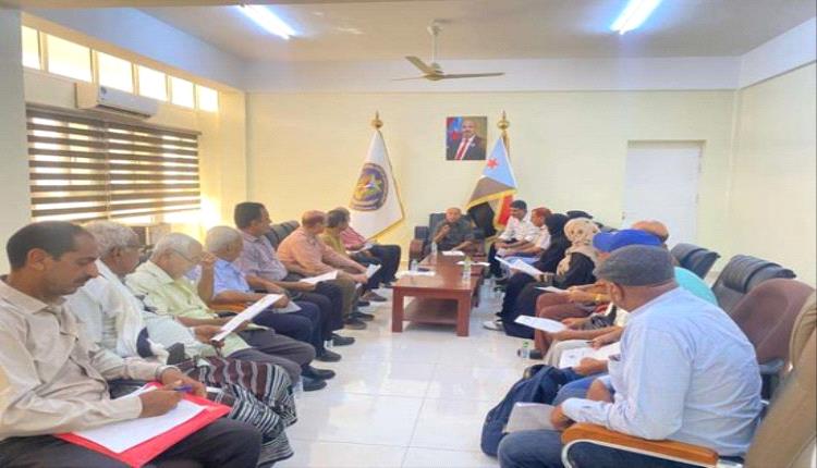 المكلا تحت النار: مستشارو الانتقالي يدينون القمع والرصاص الحي