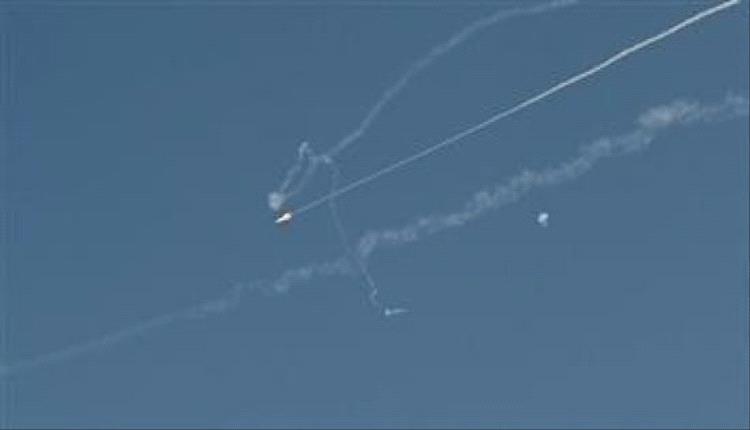 الدفاعات الإماراتية تتصدى لهجمات صاروخية ومسيرات إيرانية