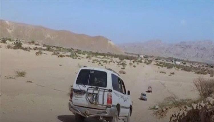 طريق صعيد باقادر.. 8 كيلومترات تختصر معاناة الآلاف في شبوة