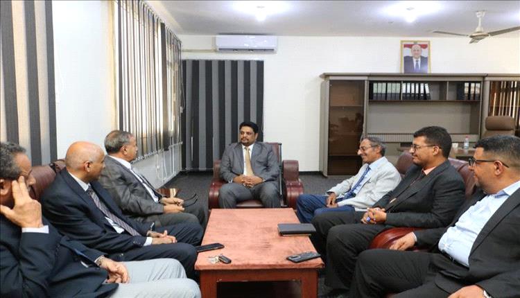 تعزيز التكامل بين التعليم الفني وجامعة عدن لتطوير البرامج الأكاديمية والتدريبية