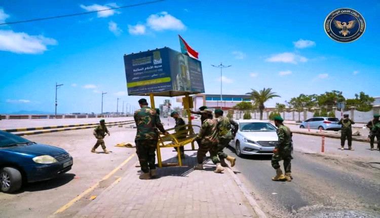 عدن تعيد هندسة الأمن: إعادة تموضع النقاط الأمنية لتعزيز الانسيابية والجاهزية