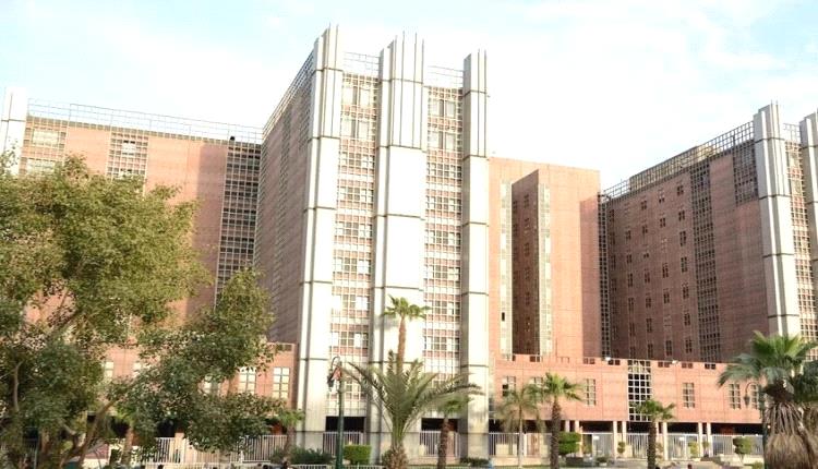 نجاة مستشفى قصر العيني من كارثة بعد السيطرة على حريق في وحدة التكييف بالقاهرة