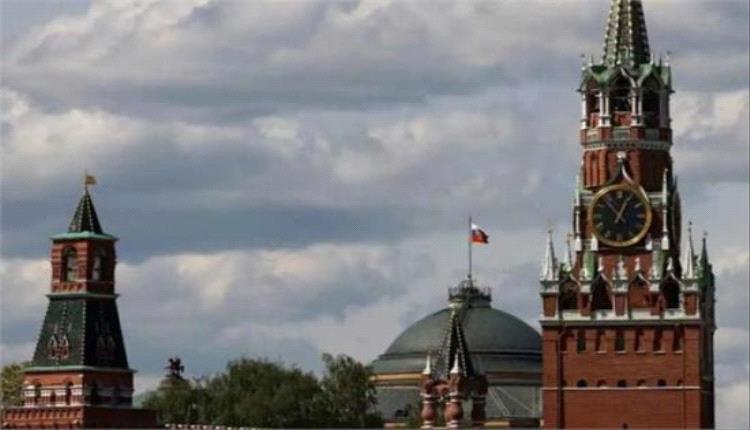 موسكو تعرض احتواء النووي الإيراني وتحذّر من تصعيد هرمز