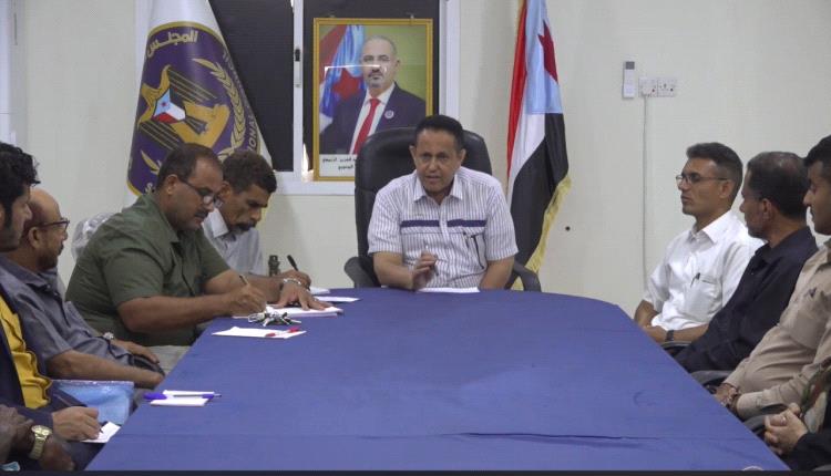 الحالمي يترأس اجتماع تنفيذية انتقالي لحج لمناقشة الجوانب التنظيمية والإدارية