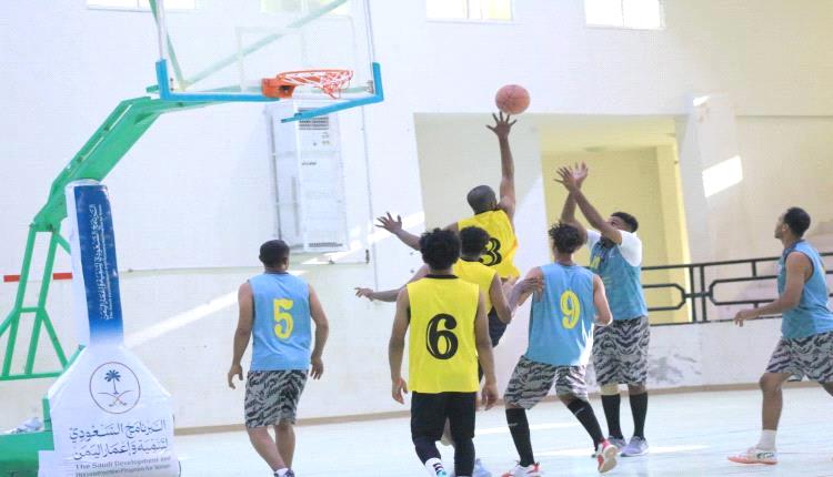 التعاون بالعقاد يتألق ويتصدر المجموعة الثانية في بطولة البرنامج السعودي لكرة السلة