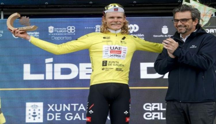 يوهانسن يفتتح طواف أو جران كامينيو بانتصار إماراتي ويعتلي الصدارة