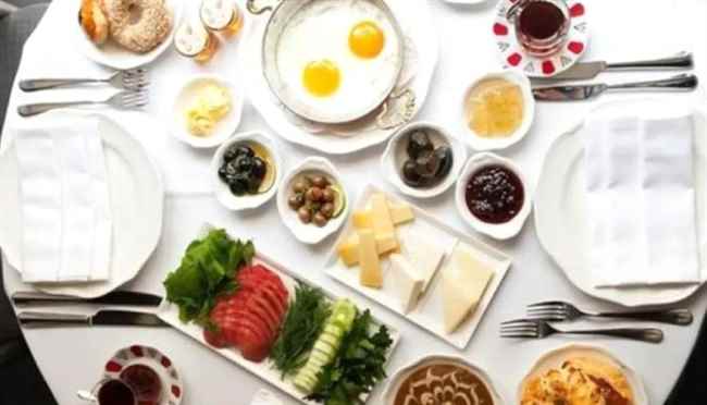 احرص على تناولها في وجبة الإفطار... أطعمة تعزز الذاكرة والتركيز