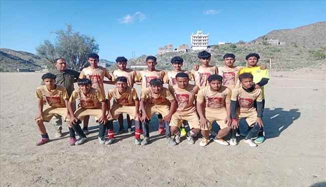 فلسان تحسم الصدارة بثنائية نظيفة وترافق الشعب إلى نصف النهائي