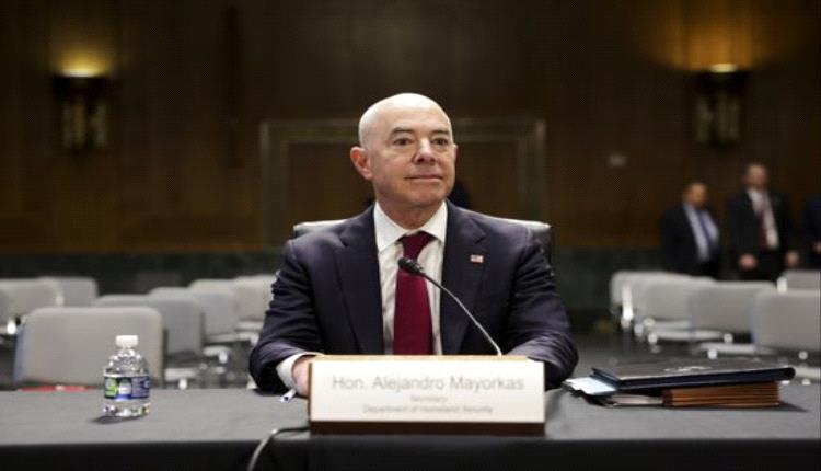 الديمقراطيون في الكونغرس يتحركون لعزل وزير الدفاع الأميركي وسط اتهامات خطيرة