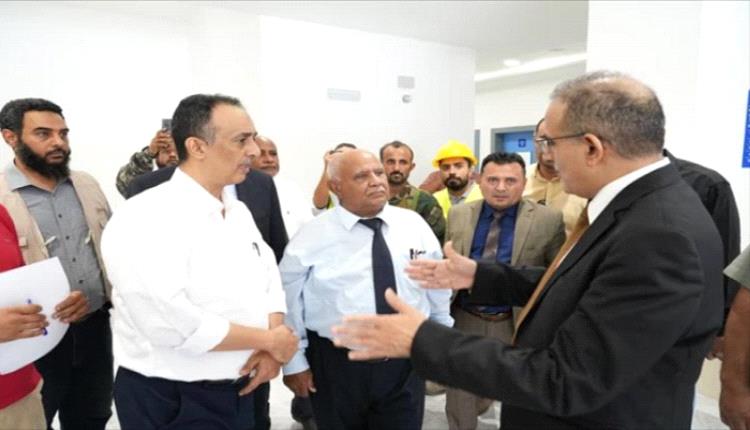 وزير الصحة يتفقد مشاريع البنية التحتية الصحية بالعاصمة عدن ويشدد على تعزيز برامج التحصين 