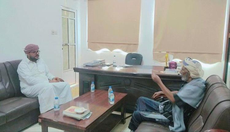 رئيس انتقالي حضرموت يبحث مع المقدم باسلوم الأوضاع الاقتصادية والخدمية بالمحافظة 