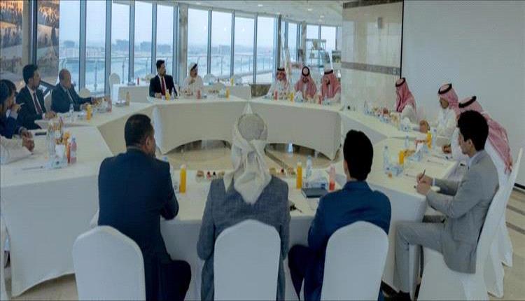 انطلاق مشاورات في الرياض تجمع قيادات جنوبية تمهيدًا للحوار الجنوبي الشامل برعاية السفير السعودي
