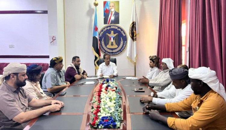 انتقالي المهرة يعقد اجتماعه الدوري ويقر فعالية جماهيرية حاشدة في المسيلة