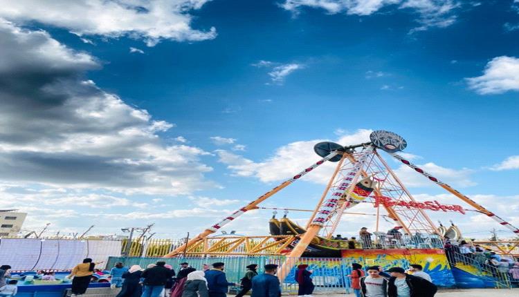 الحوثيون يحتجزون نتائج الطلاب ويغرقونهم بالترفيه المجاني لاستدراجهم إلى معسكرات التعبئة