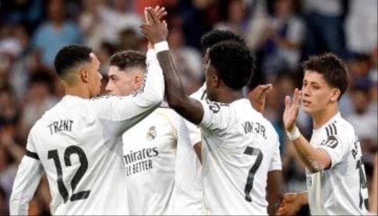 ريال مدريد يسعى للفوز عندما يحل ضيفاً على بيتيس  