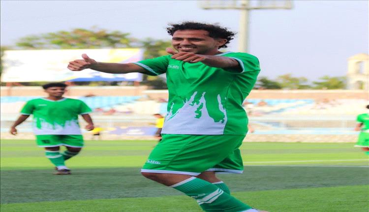 عبدالخالق المقطري.. نجم وسط صاعد يلفت الأنظار في الملاعب اليمنية