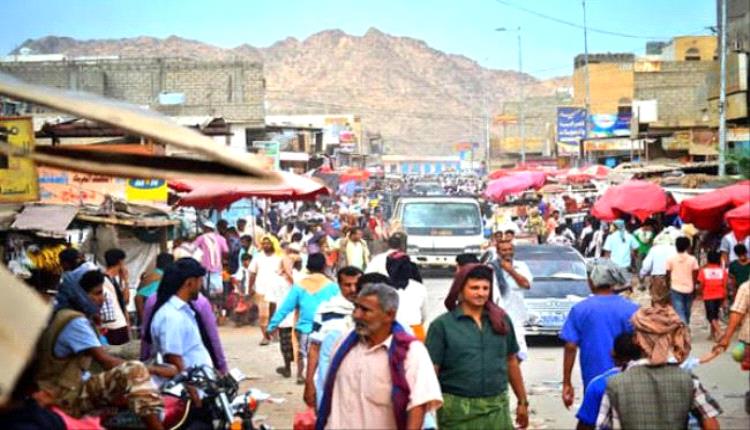 إصابة مدني إثر تبادل لإطلاق النار داخل سوق مودية بأبين