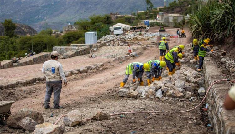 تأهيل الطرق الريفية في اليمن ينعش الأسواق ويحسن حياة السكان