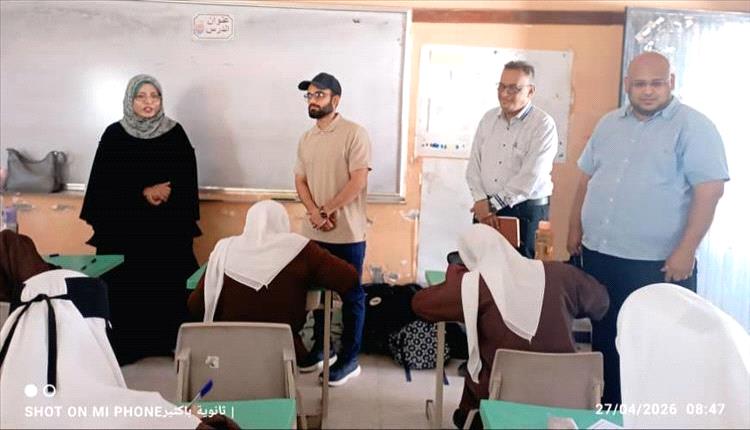 مدير صيرة يتفقد ثانوية باكثير ويطلع على الاستعدادات للامتحانات