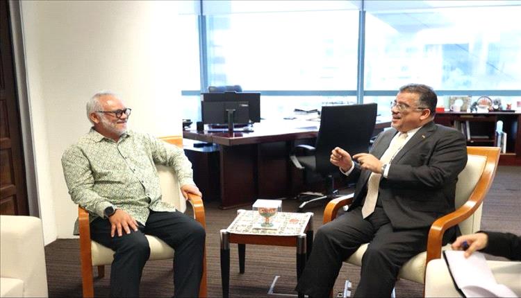 باحميد يبحث في ماليزيا تطوير التعاون الدبلوماسي وبرامج تدريب الكوادر