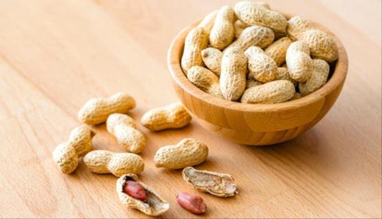 علماء يكتشفون طريقة لتحويل قشور الفول السوداني لمواد كربونية شبيهة بالجرافين