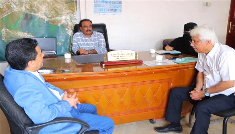 اجتماع في خورمكسر يناقش تطوير القطاع السياحي وتعزيز الاستثمار في عدن