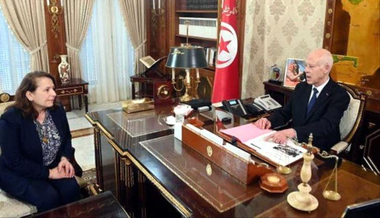 جدل حول اتفاقيات الطاقة في تونس يسبق إقالة وزيرة الصناعة