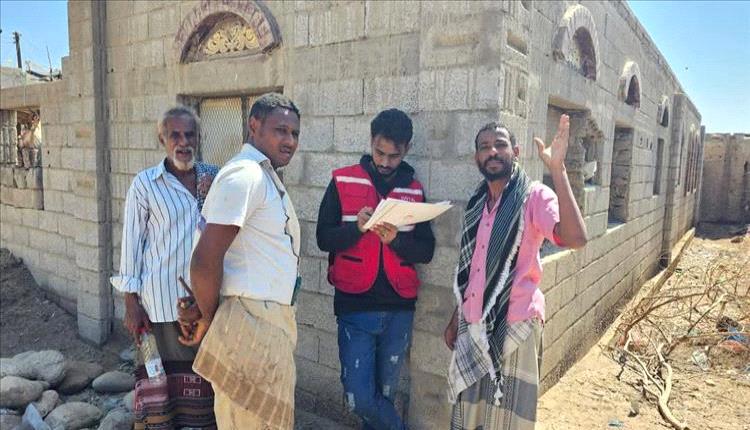 الهلال الأحمر في أبين ينفذ مسحًا ميدانيًا لحصر أضرار الأمطار تمهيدًا لتقديم المساعدات