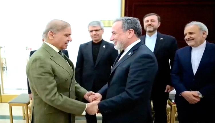 رئيس وزراء باكستان: نواصل جهود تخفيف التوترات بين أميركا وإيران