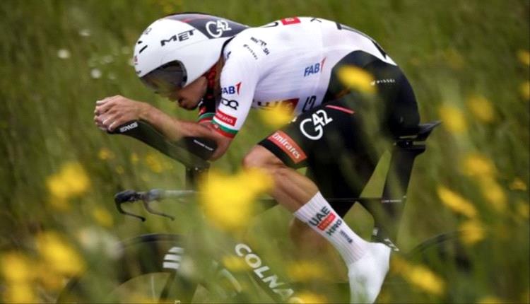 الإمارات للدراجات يبدأ روماندي بقوة.. أوليفيرا ثالثًا وبوجاتشار سادسًا