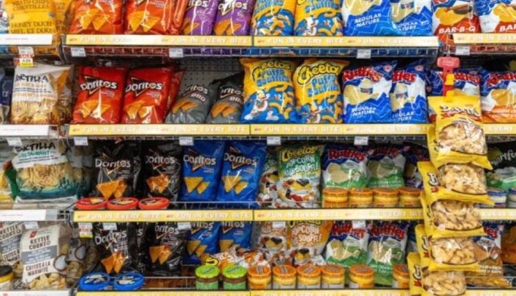 دراسة تحذر : الأطعمة فائقة المعالجة ترفع خطر الخرف