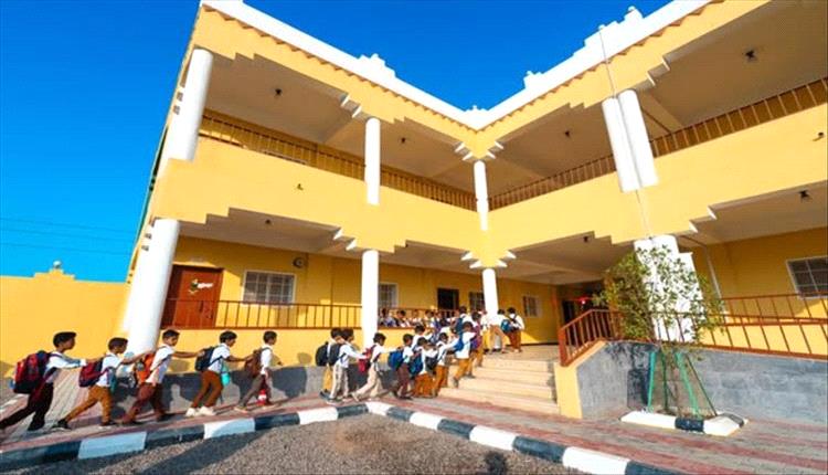 أهالي مدينة الشعب بالبريقة يشكون نقص المعلمين والتجهيزات في مدرسة حديثة