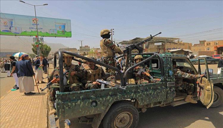 الحوثيون يفرضون ضغوطاً مالية جديدة على الوكالات التجارية وسط قرارات شطب واسعة