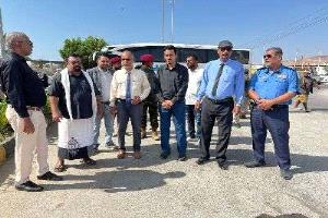 وكيل حضرموت يدشن حملة نظافة وتحسين شاملة في المكلا ويتفقد حملة ترقيم المركبات