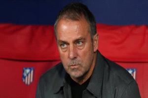 برشلونة يضمن استمرار فليك حتى 2028 بعد وداع دوري الأبطال