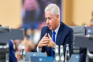 أكمان يراهن على عملاق الموسيقى.. عرض بـ63 مليار دولار لضم «يونيفرسال ميوزيك»