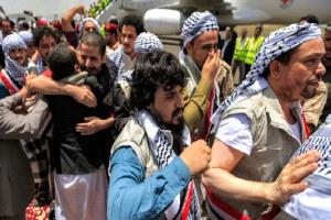 بين العداء والتقاطع: الإخوان والحوثيون.. صراع مُعلن وتحالفات غير مرئية تُربك المشهد اليمني