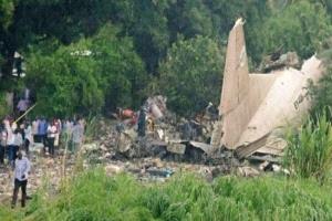 تحطم طائرة قرب جوبا يودي بحياة 14 شخصًا وسط ترجيحات بسوء الأحوال الجوية