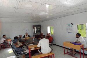 مدرسة عثمان بن عفان تهددها الخراب.. وأولياء الأمور يرفعون مذكرة عاجلة لمحافظ أبين