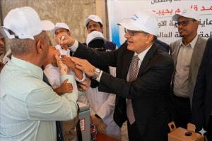 وزير الصحة يطلق حملة صحية شاملة في عدن لتعزيز التحصين وحماية الأطفال