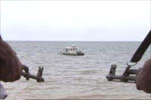 الحوثي يربط عدم استهداف الموانئ السعودية بوقف العمليات الأمريكية