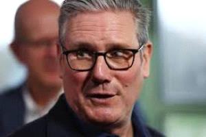 ستارمر تحت الضغط.. مطالب بالاستقالة تهز حكومة بريطانيا قبل الانتخابات