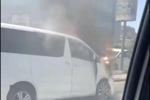 حريق باص في المنصورة يثير الذعر ومصير السائق مجهول