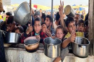 غزة تختنق: تحذيرات أممية من مجاعة وانهيار صحي شامل