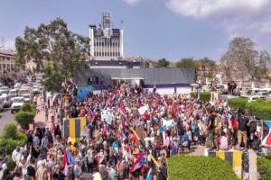 هاني بن بريك يحذر السعودية: “أخطاء كارثية تتطلب التراجع فوراً”