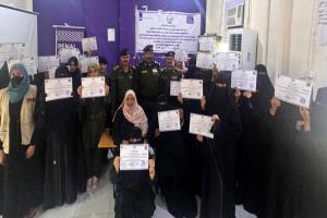 عدن: تدريب 60 شرطية لتعزيز التعامل مع قضايا المرأة ونظام الإحالة
