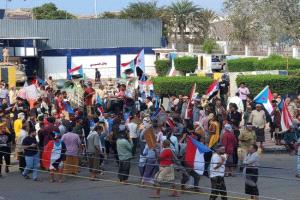 زخم شعبي في التواهي.. الجنوب يحتشد استجابة لدعوة الانتقالي