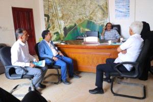 مدير عام خور مكسر يناقش سبل تطوير القطاع السياحي في المديرية
