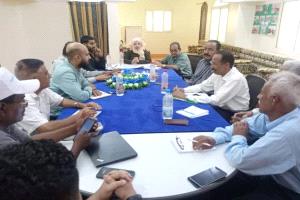 عدن: اللجنة الوطنية للألغام تبحث تعزيز التنسيق واستمرار العمل الإنساني رغم التحديات