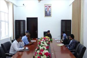 رئيس مصلحة الهجرة يبحث مع مفوضية شؤون اللاجئين تطوير آليات دعم اللاجئين